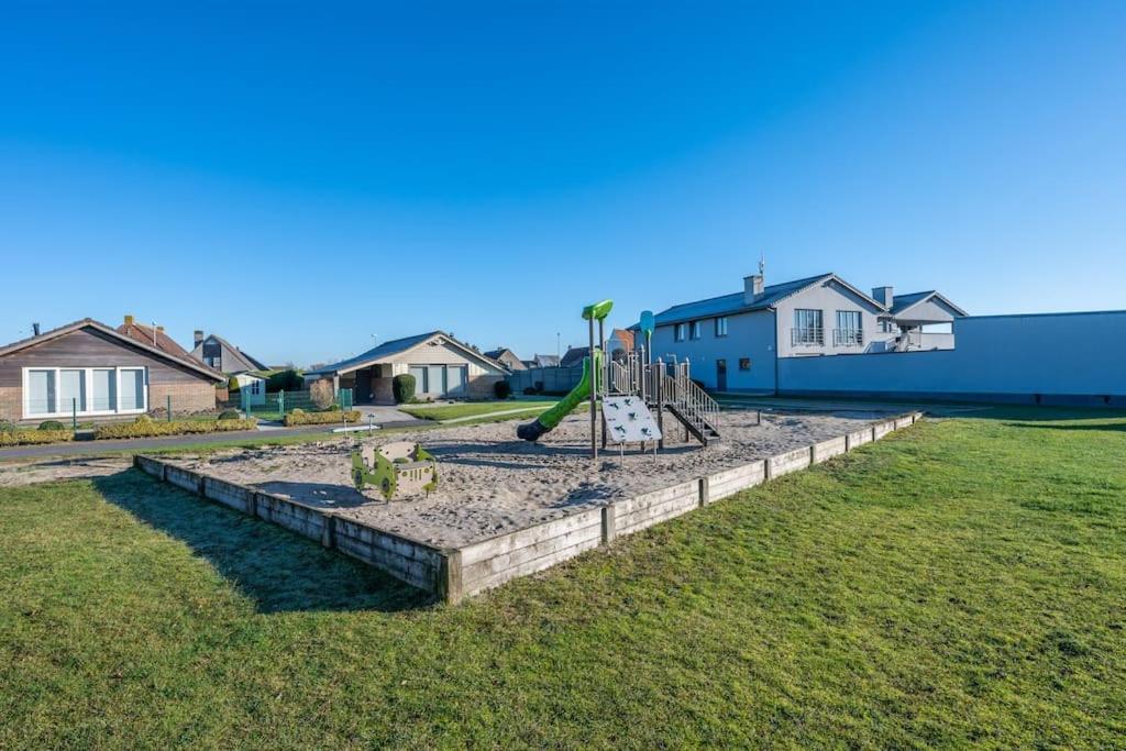 Bungalow De Strandjutter 8 Persons Middelkerke Bagian luar foto
